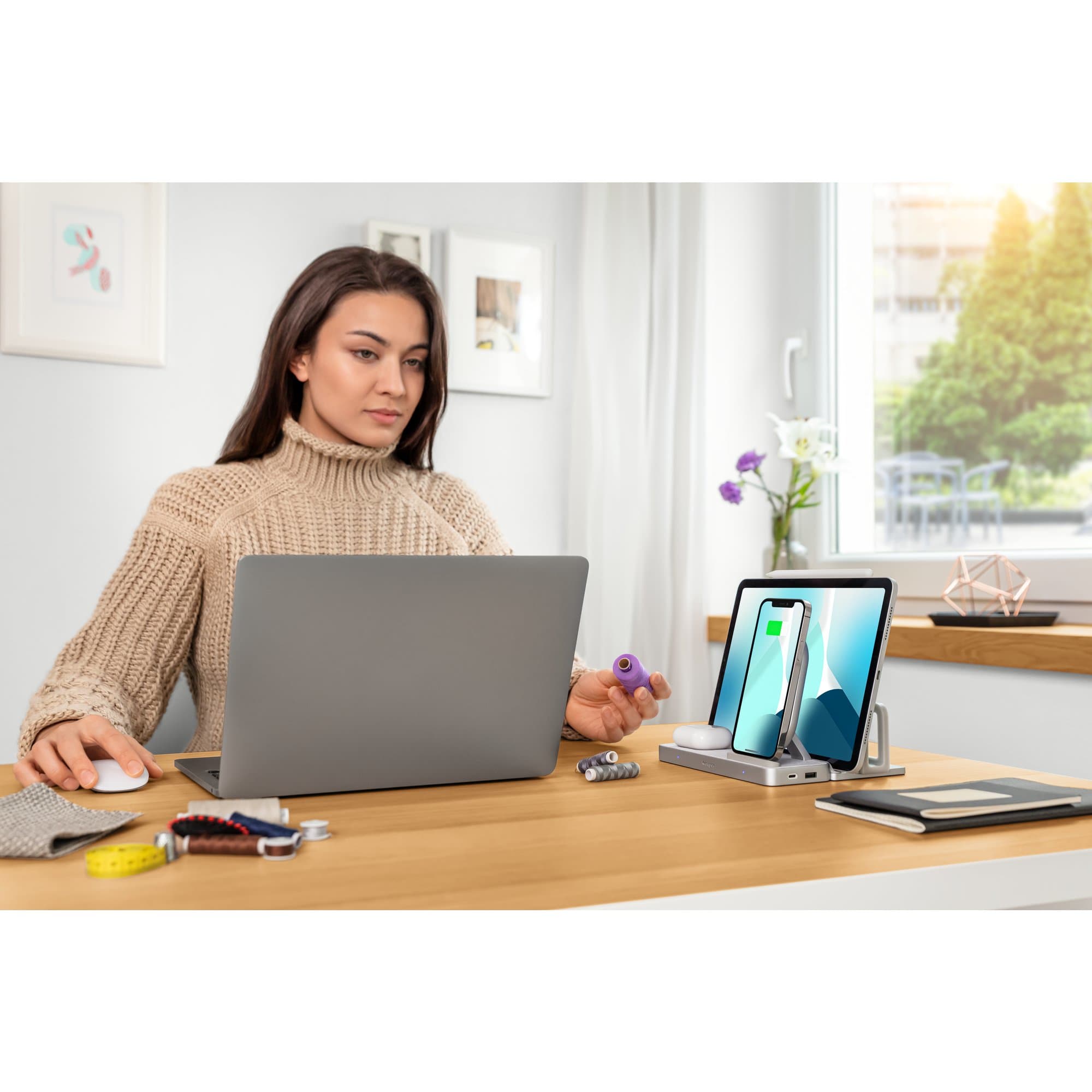KENSINGTON KENSINGTON STUDIOCADDY WITH QI WLESS CHARGE APPLE 5214426