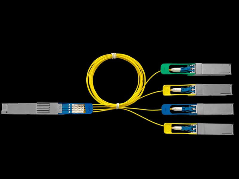 ARUBA Aruba 400G Q-DD to 2xQSFP56 200G 30m AOC 5706730